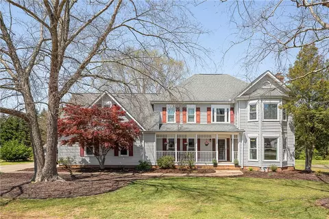 113 Sun Chase Dr, Easley, SC 29642 photo 1