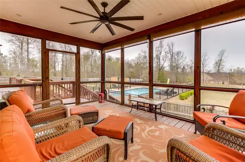 105 Johnathon Ln, Easley, SC 29640 photo 20