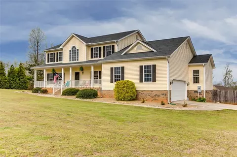 105 Johnathon Ln, Easley, SC 29640 photo 2