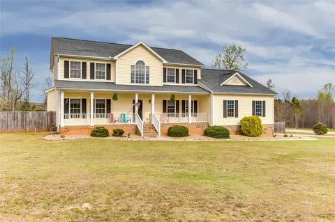105 Johnathon Ln, Easley, SC 29640 photo 1