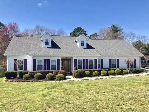 132 Daniel Dr, Easley, SC 29642 photo 1