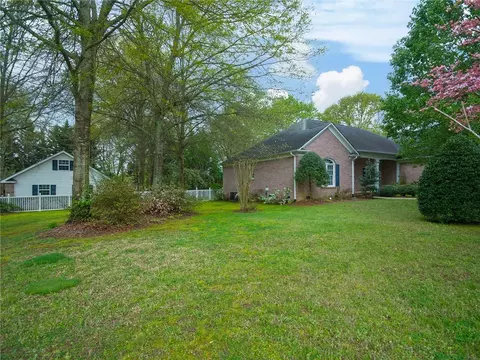 545 Brighton Cir, Easley, SC 29642 photo 27