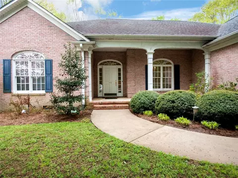 545 Brighton Cir, Easley, SC 29642 photo 2