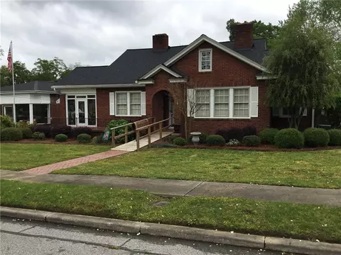 109 W Greer St, Honea Path, SC 29654 photo 41