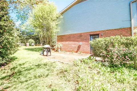 407 E Sunsetstrip Dr, Seneca, SC 29672 photo 42