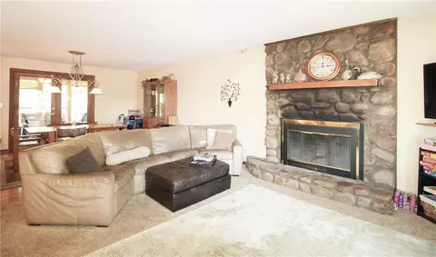 407 E Sunsetstrip Dr, Seneca, SC 29672 photo 8