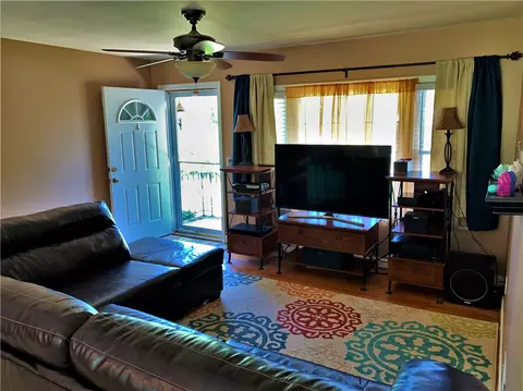 112 Summit Dr, Easley, SC 29640 photo 4