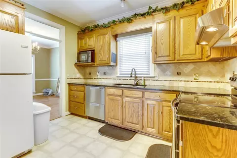 738 Shefwood Dr, Easley, SC 29642 photo 9