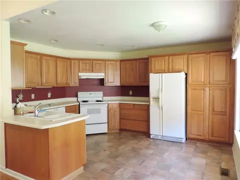 302 Maple Ave, Seneca, SC 29678 photo 11