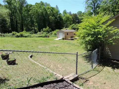 302 Maple Ave, Seneca, SC 29678 photo 30