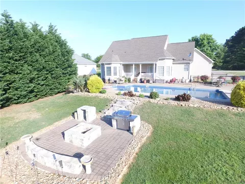 499 Hendricks Rd, Easley, SC 29642 photo 43