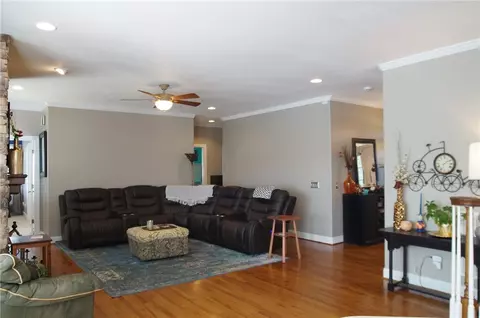 499 Hendricks Rd, Easley, SC 29642 photo 6
