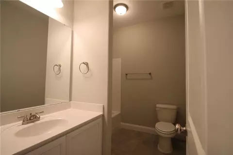 303 Cedar Post Ct, Seneca, SC 29672 photo 9