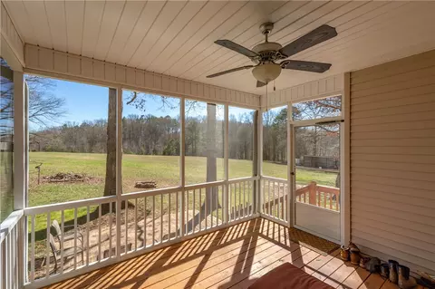 324 Sargent Dr, Pendleton, SC 29670 photo 4