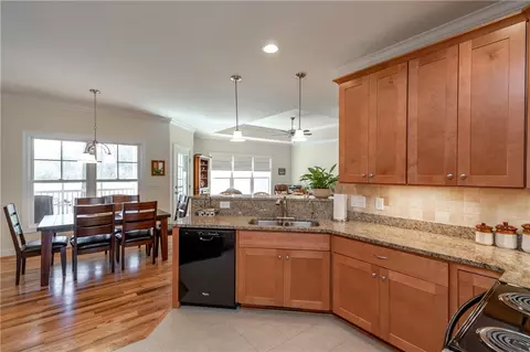 324 Sargent Dr, Pendleton, SC 29670 photo 3