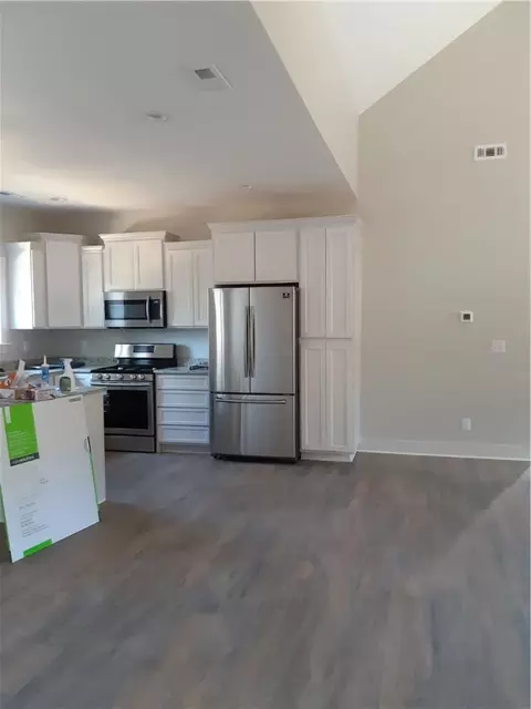 301 Puckett Mill Dr, Central, SC 29630 photo 6