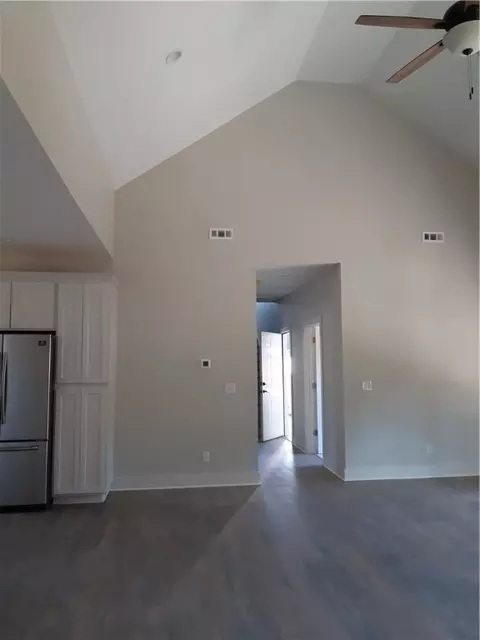 301 Puckett Mill Dr, Central, SC 29630 photo 8