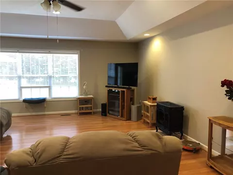 108 Sunny Hl, Pendleton, SC 29670 photo 3