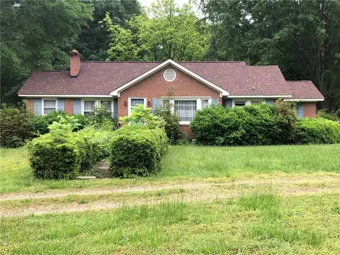 41 Dendy St, West Pelzer, SC 29669 photo 3