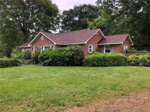 41 Dendy St, West Pelzer, SC 29669 photo 2