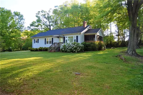 129 Garner Rd, Pickens, SC 29671 photo 1