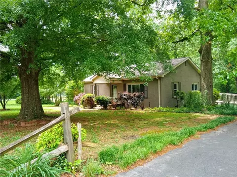 3305 Refuge Rd, Central, SC 29630 photo 4