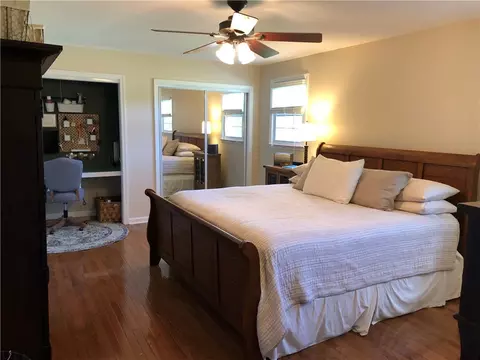 362 E Main St, Pendleton, SC 29670 photo 3