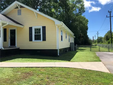 362 E Main St, Pendleton, SC 29670 photo 9
