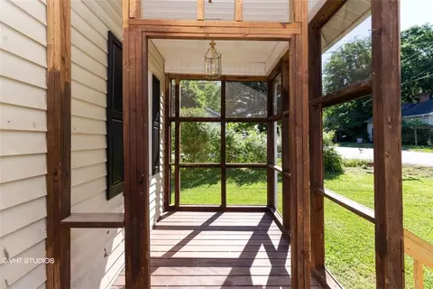 31 Ames St, Seneca, SC 29678 photo 4