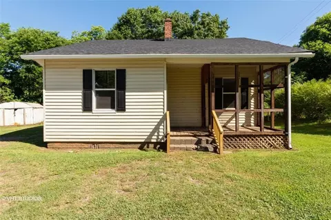 31 Ames St, Seneca, SC 29678 photo 1
