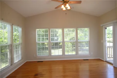 321 Sassafras Dr, Easley, SC 29642 photo 11