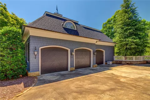 210 Passion Flower Way, Sunset, SC 29685 photo 3