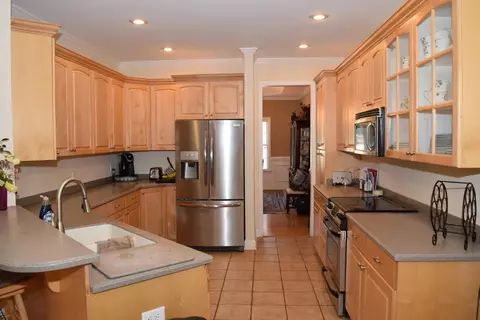 2404 Warriors Path, Anderson, SC 29621 photo 8