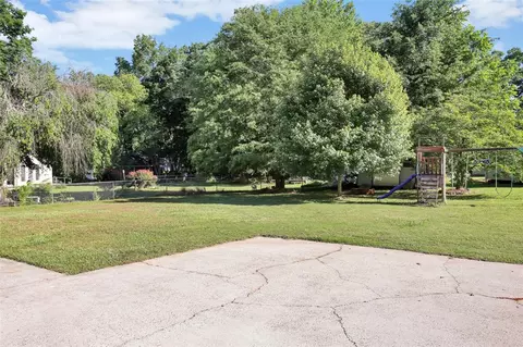 505 Clarendon Dr, Easley, SC 29642 photo 4