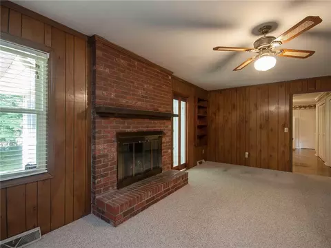 202 Timberlane Dr, Easley, SC 29642 photo 17