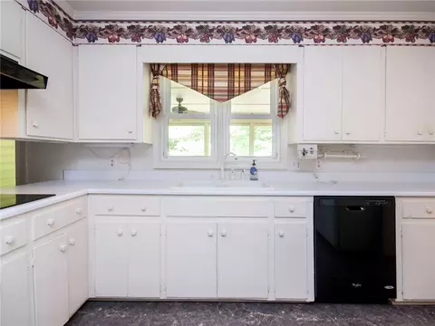 202 Timberlane Dr, Easley, SC 29642 photo 13