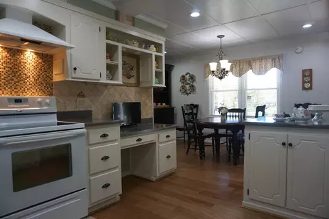 347 Earle Rd, Central, SC 29630 photo 7