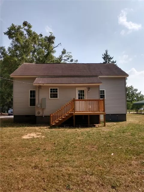 104 Lander St, Williamston, SC 29697 photo 4