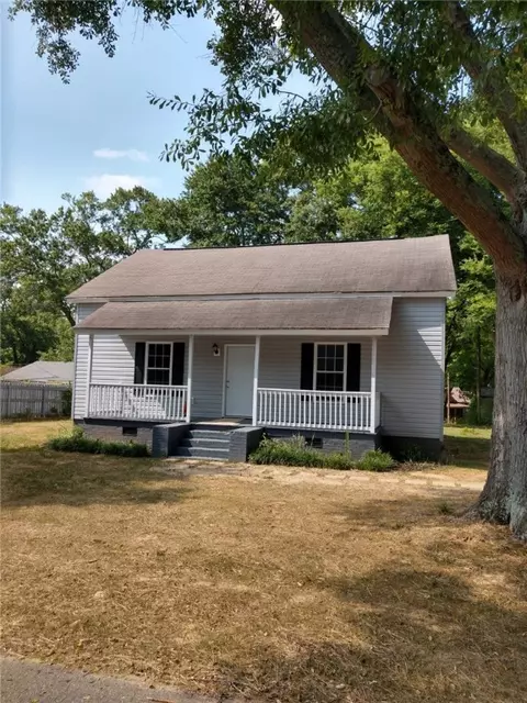 104 Lander St, Williamston, SC 29697 photo 1