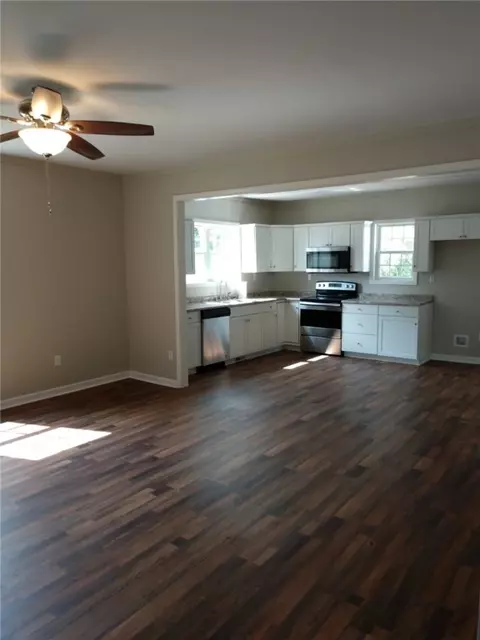 104 Lander St, Williamston, SC 29697 photo 8