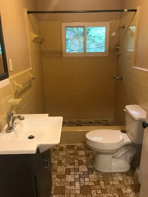 110 Maple St, Pendleton, SC 29670 photo 7