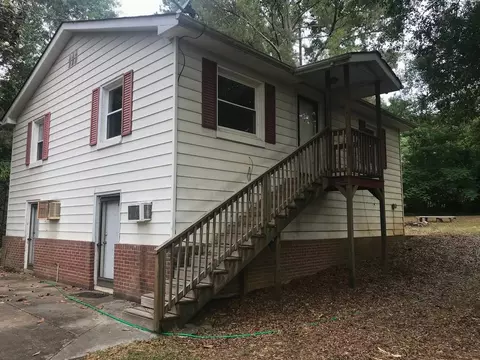 110 Maple St, Pendleton, SC 29670 photo 1