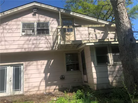 406 S Walnut St, Seneca, SC 29678 photo 6
