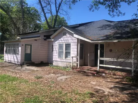 406 S Walnut St, Seneca, SC 29678 photo 1