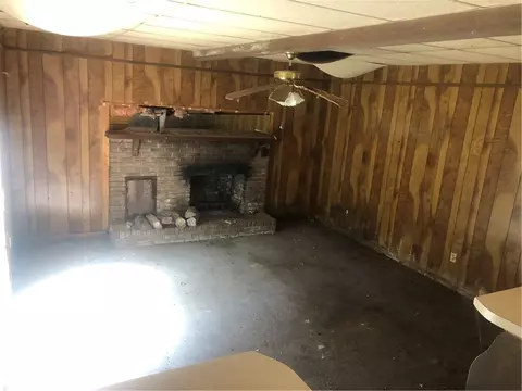 406 S Walnut St, Seneca, SC 29678 photo 15