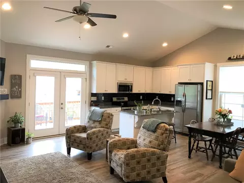 106 Regency Walk, Pickens, SC 29671 photo 7