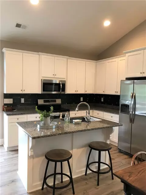 106 Regency Walk, Pickens, SC 29671 photo 12