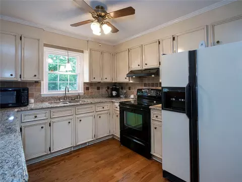 604 Hedgewood Ter, Greer, SC 29650 photo 10