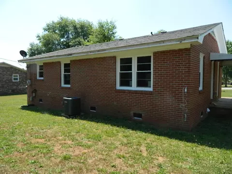 8 Randall St, Williamston, SC 29697 photo 4