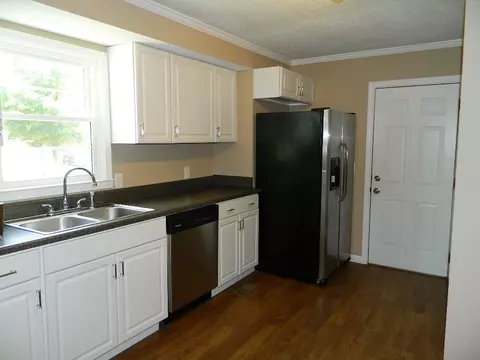 8 Randall St, Williamston, SC 29697 photo 6